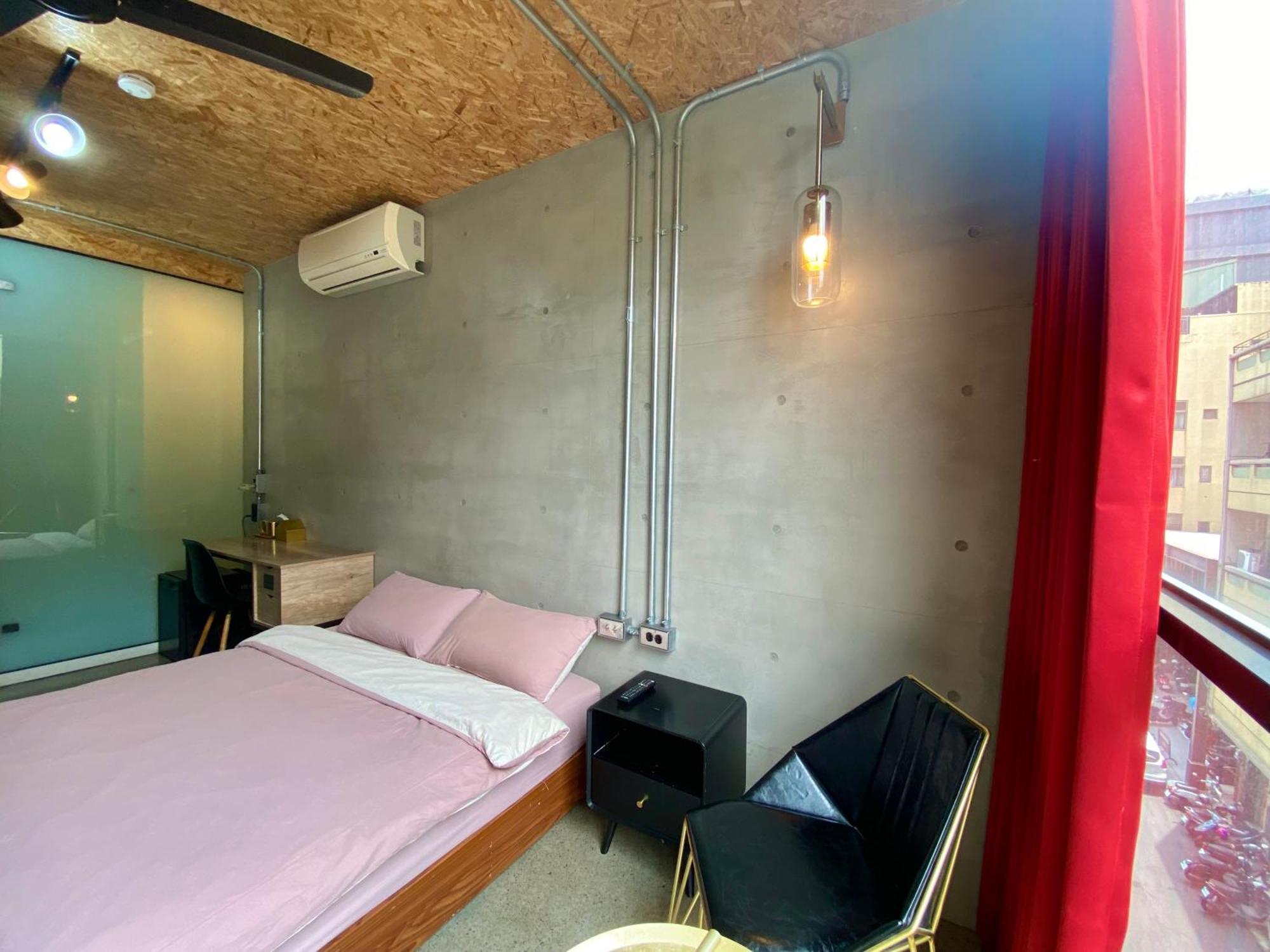 K. Gold Otel Taichung Oda fotoğraf